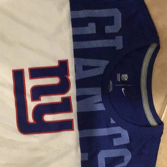 New York Giants Women’s Shirt - Picture 2 of 2